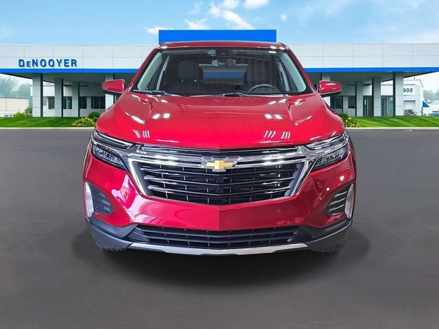 Used 2024 Chevrolet Equinox LT AWD/4WD image 2