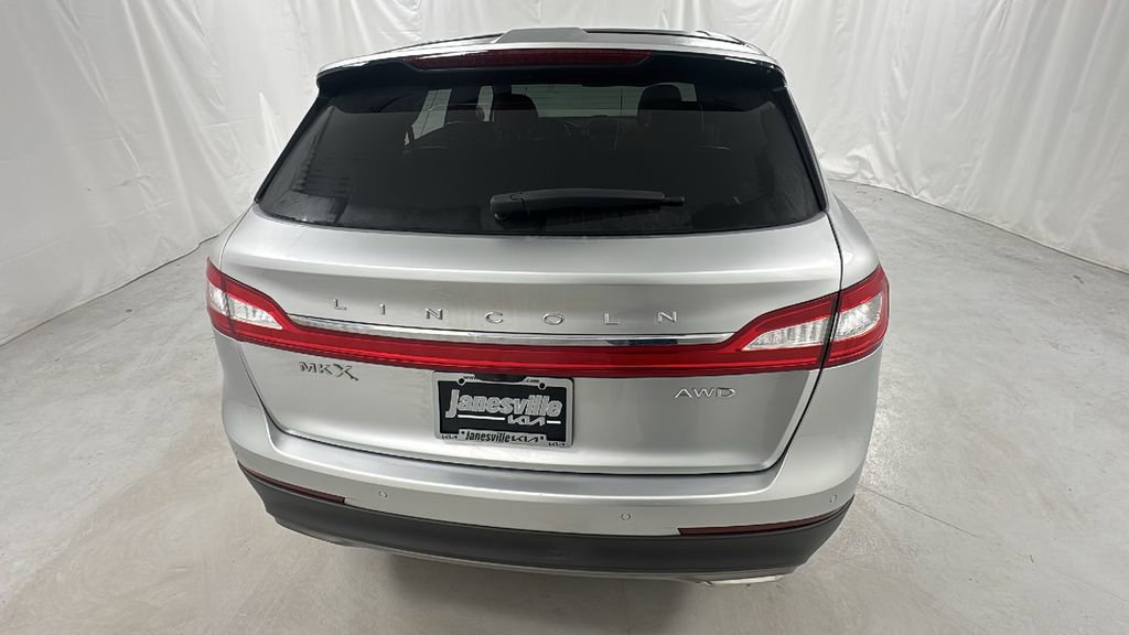 Used 2016 Lincoln MKX Reserve w/ Climate Package image 4