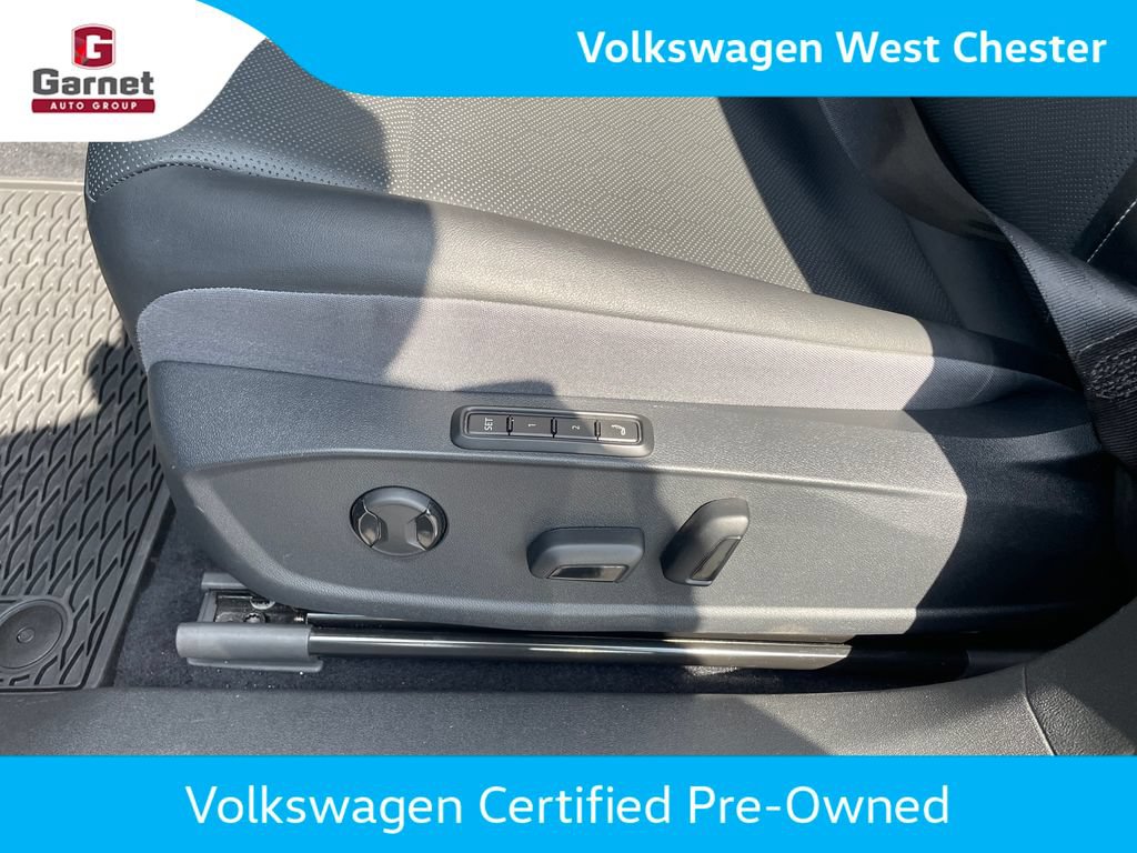 Certified 2023 Volkswagen ID.4 Pro S Plus AWD/4WD image 14