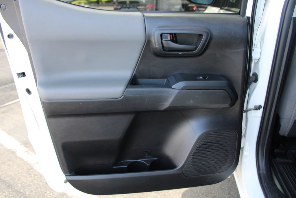 Used 2020 Toyota Tacoma SR AWD/4WD image 46