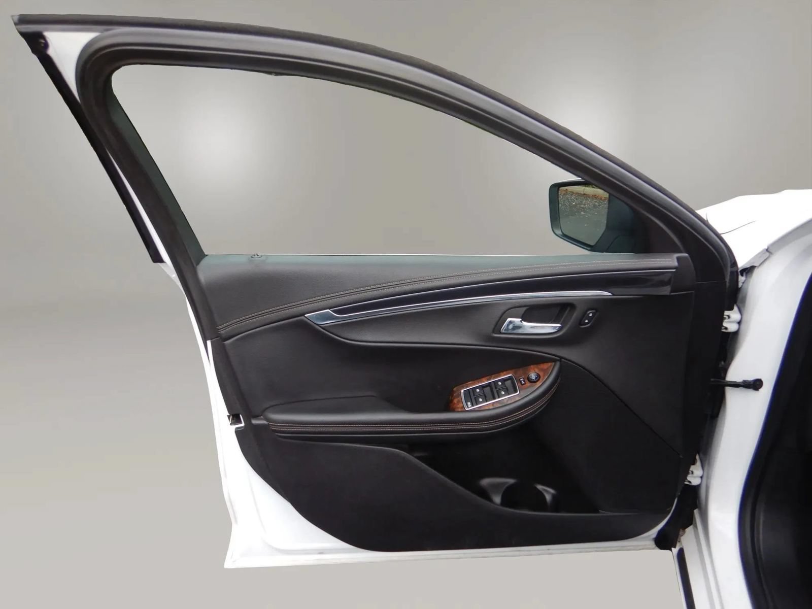 Used 2014 Chevrolet Impala LT w/ Premium Seating Package FWD image 10