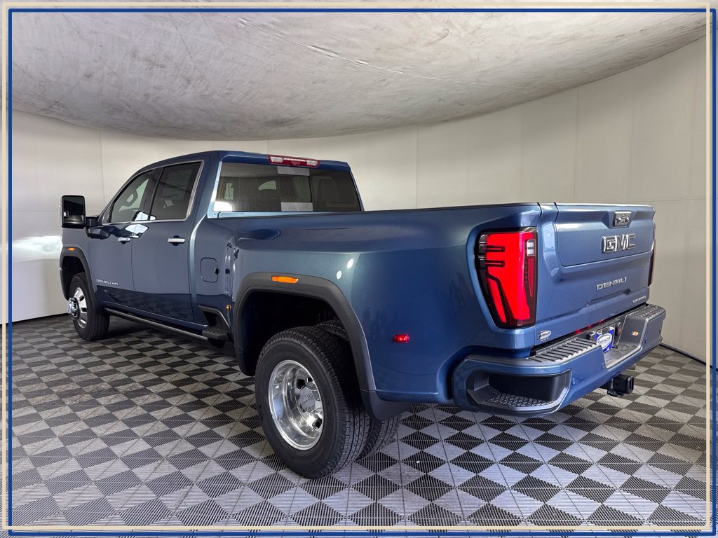 New 2026 GMC Sierra 3500 Denali Ultimate AWD/4WD image 7