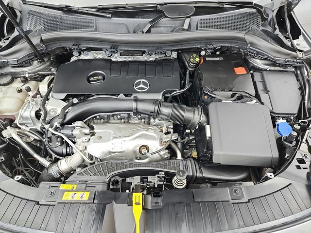 Used 2023 Mercedes-Benz GLA 250 4MATIC image 29