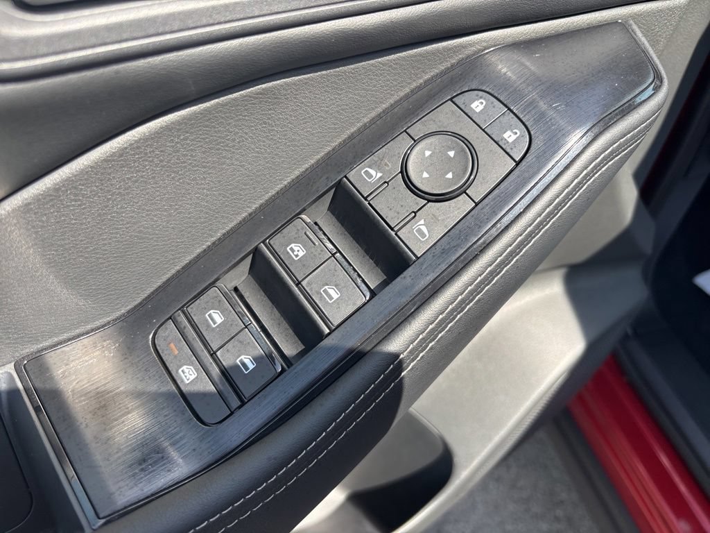 Certified 2026 Nissan Rogue SV AWD/4WD image 12