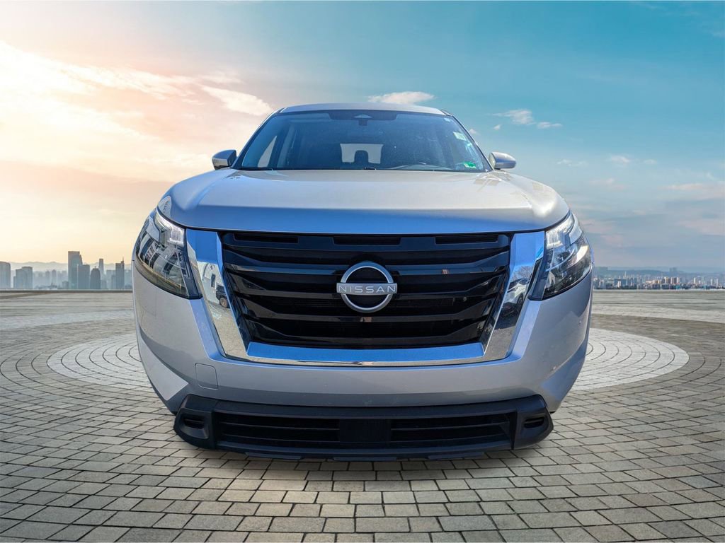 Certified 2024 Nissan Pathfinder SV image 10