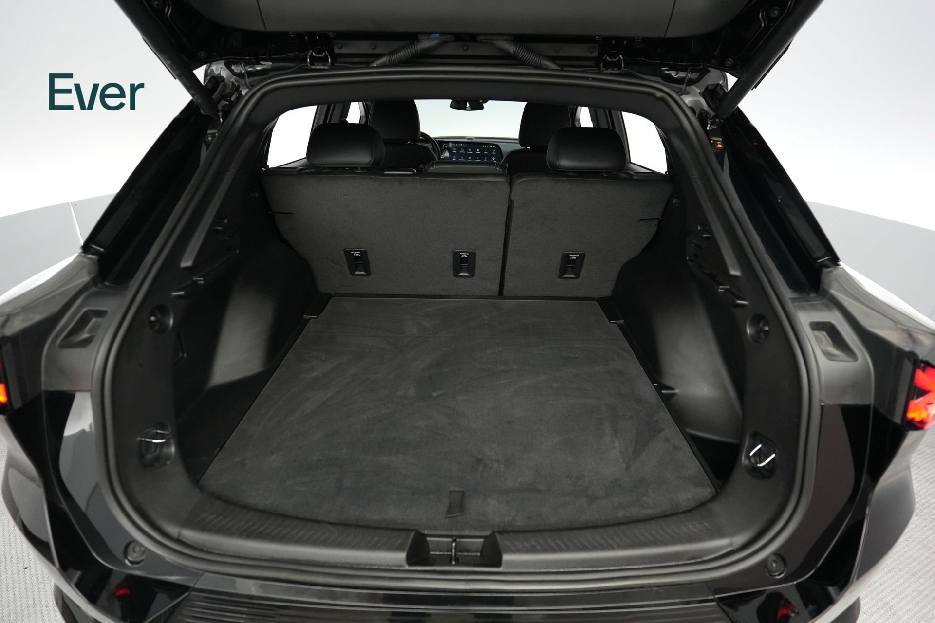 Used 2024 Chevrolet Equinox EV LT FWD image 8