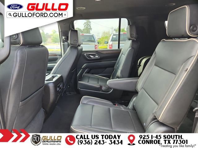 Used 2023 Chevrolet Suburban Premier image 14