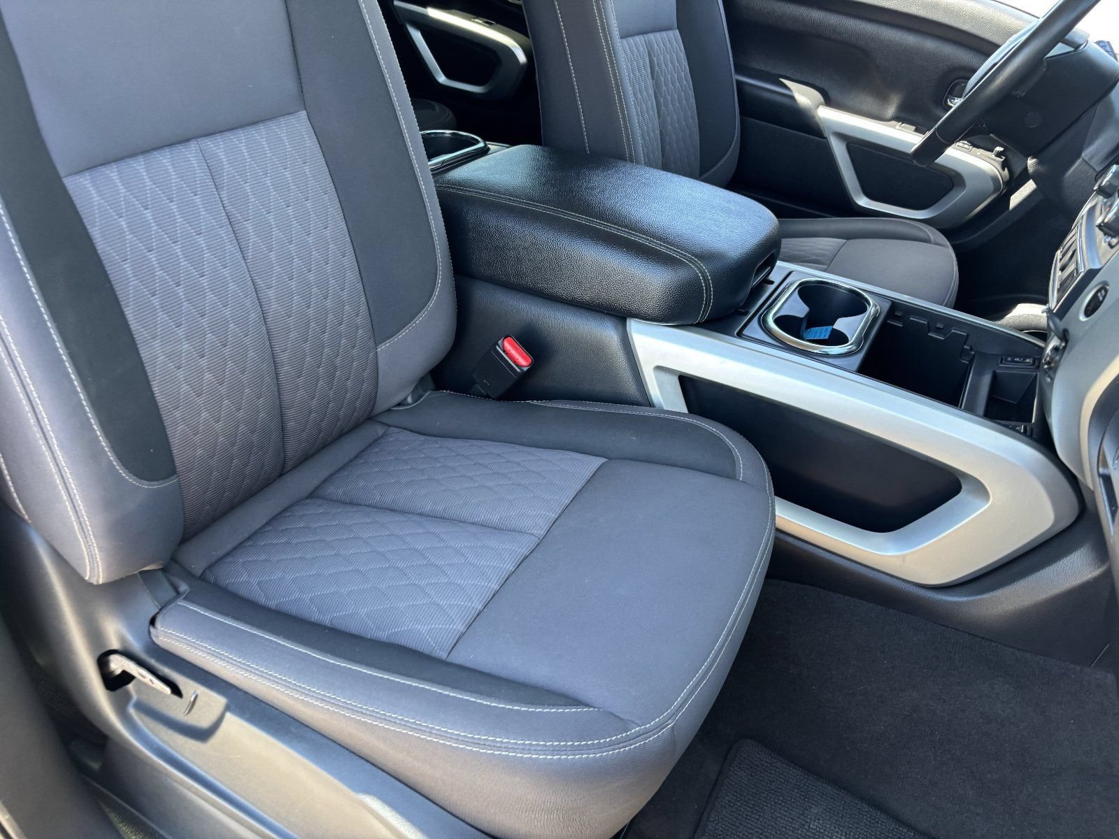Certified 2021 Nissan Titan SV w/ SV Convenience Package RWD image 11