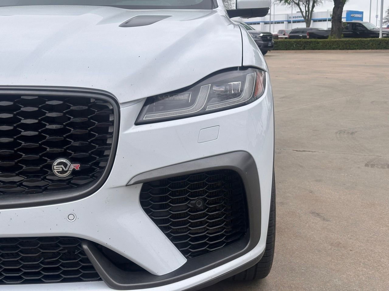 Used 2021 Jaguar F-PACE SVR image 8