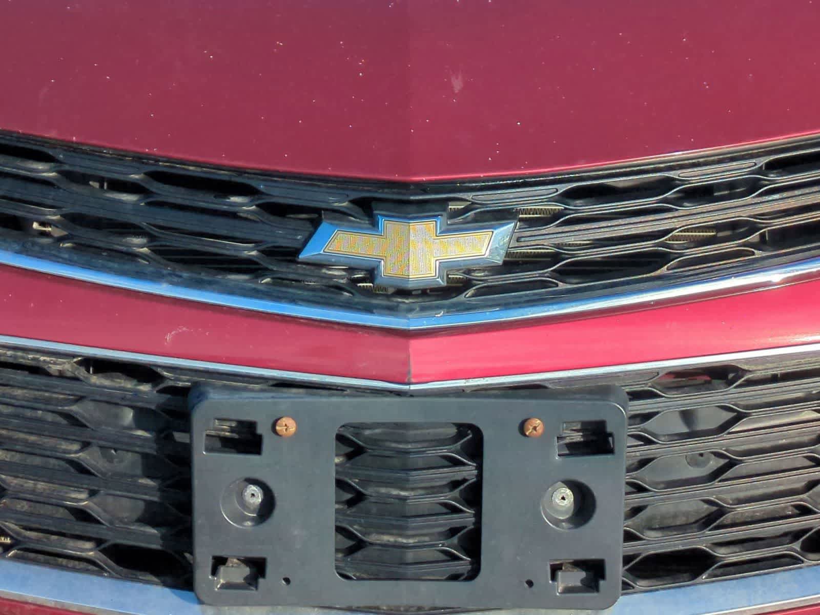 Used 2017 Chevrolet Cruze LT w/ Sun And Sound Package FWD image 11