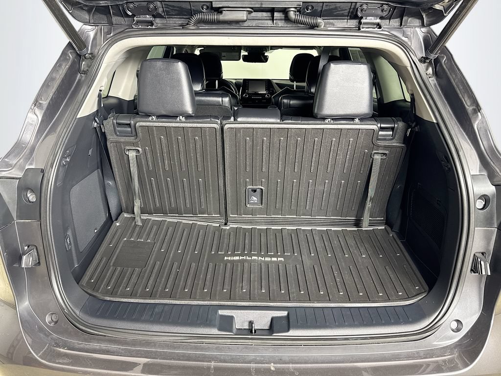 Used 2022 Toyota Highlander Limited AWD/4WD image 25