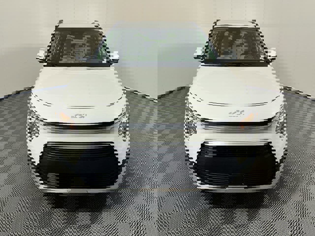 Certified 2023 Kia Niro EX image 10