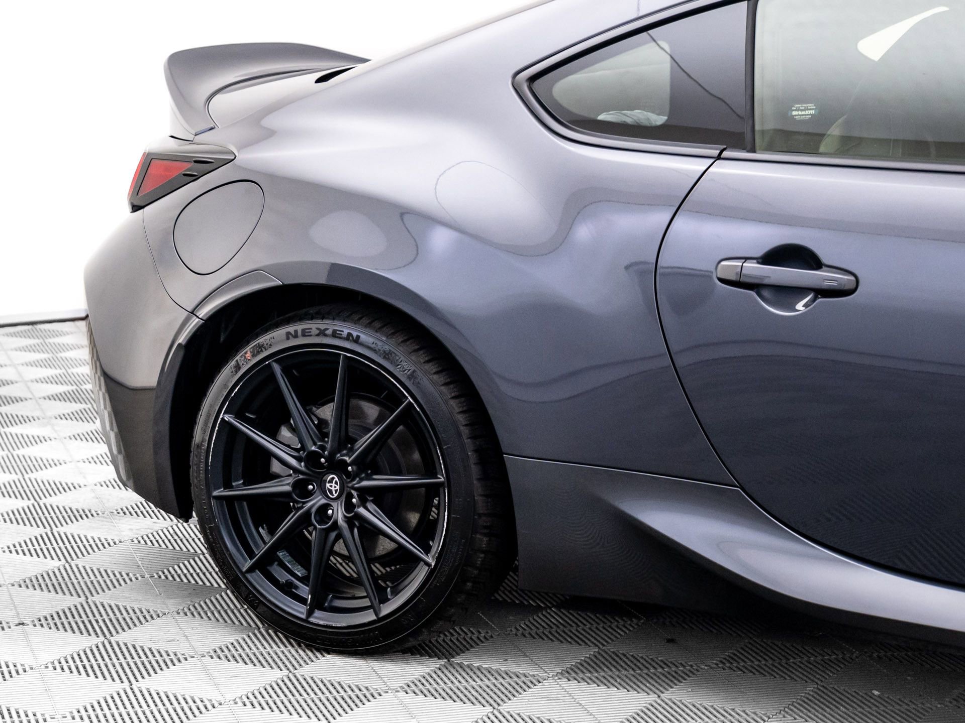 Used 2023 Toyota GR86 Premium w/ ALL Weather Mat Package (TMS) image 30