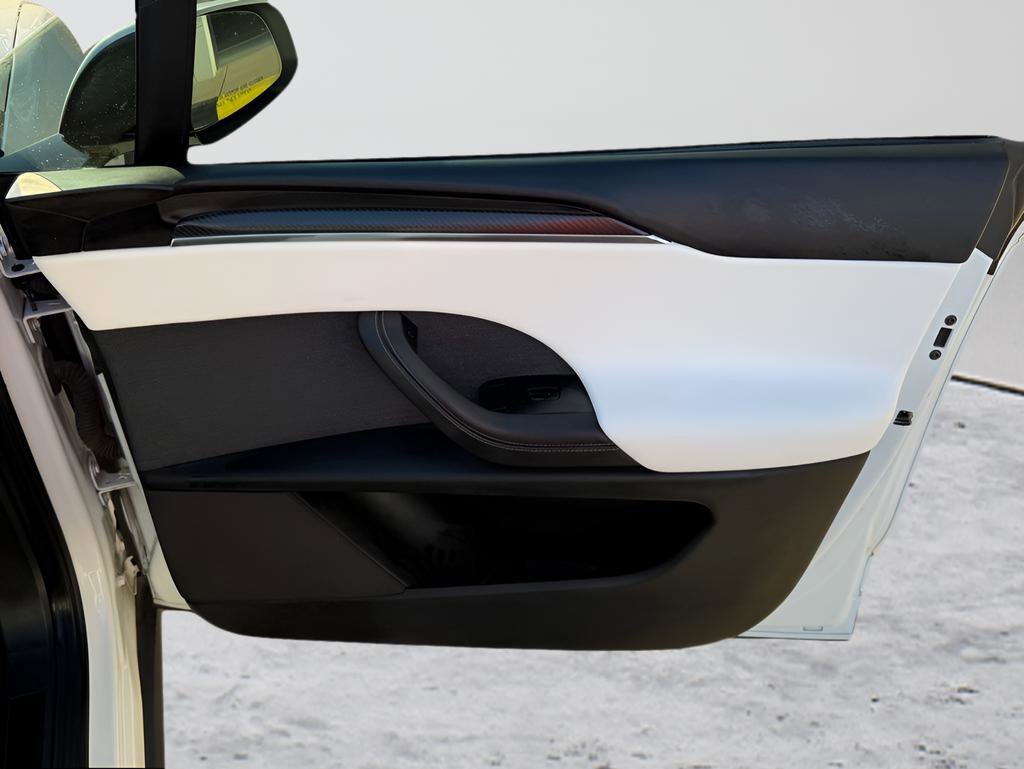 Used 2023 Tesla Model X Plaid image 32