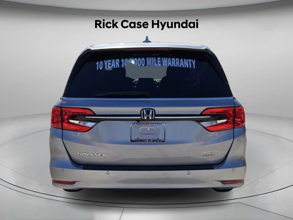 Used 2024 Honda Odyssey Touring image 3