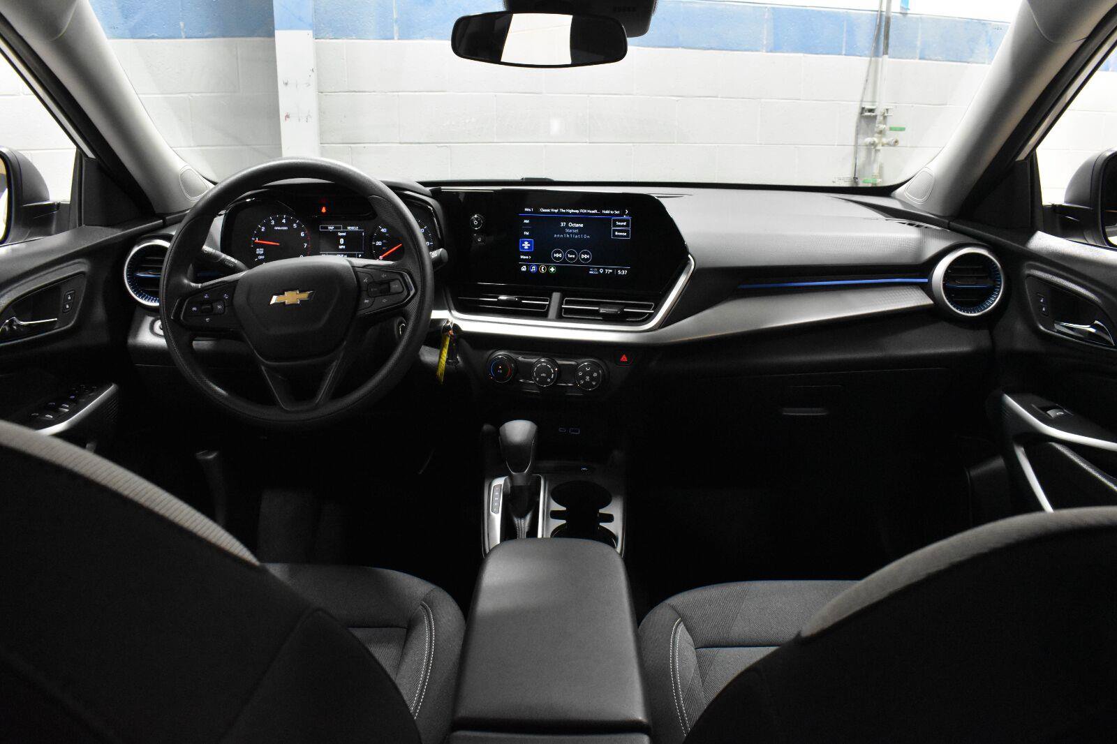 Used 2026 Chevrolet Trax LS w/ Driver Confidence Package FWD image 5