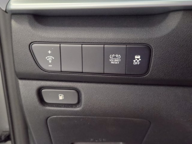 Used 2022 Kia Niro LX FWD image 31