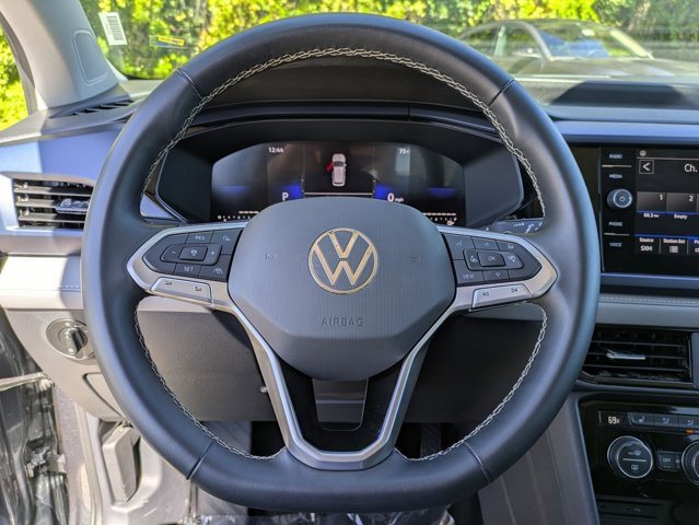 Used 2024 Volkswagen Taos SE image 22