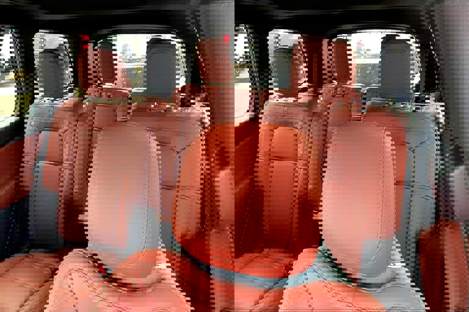 New 2025 Lincoln Aviator Reserve w/ Luxury Package image 20