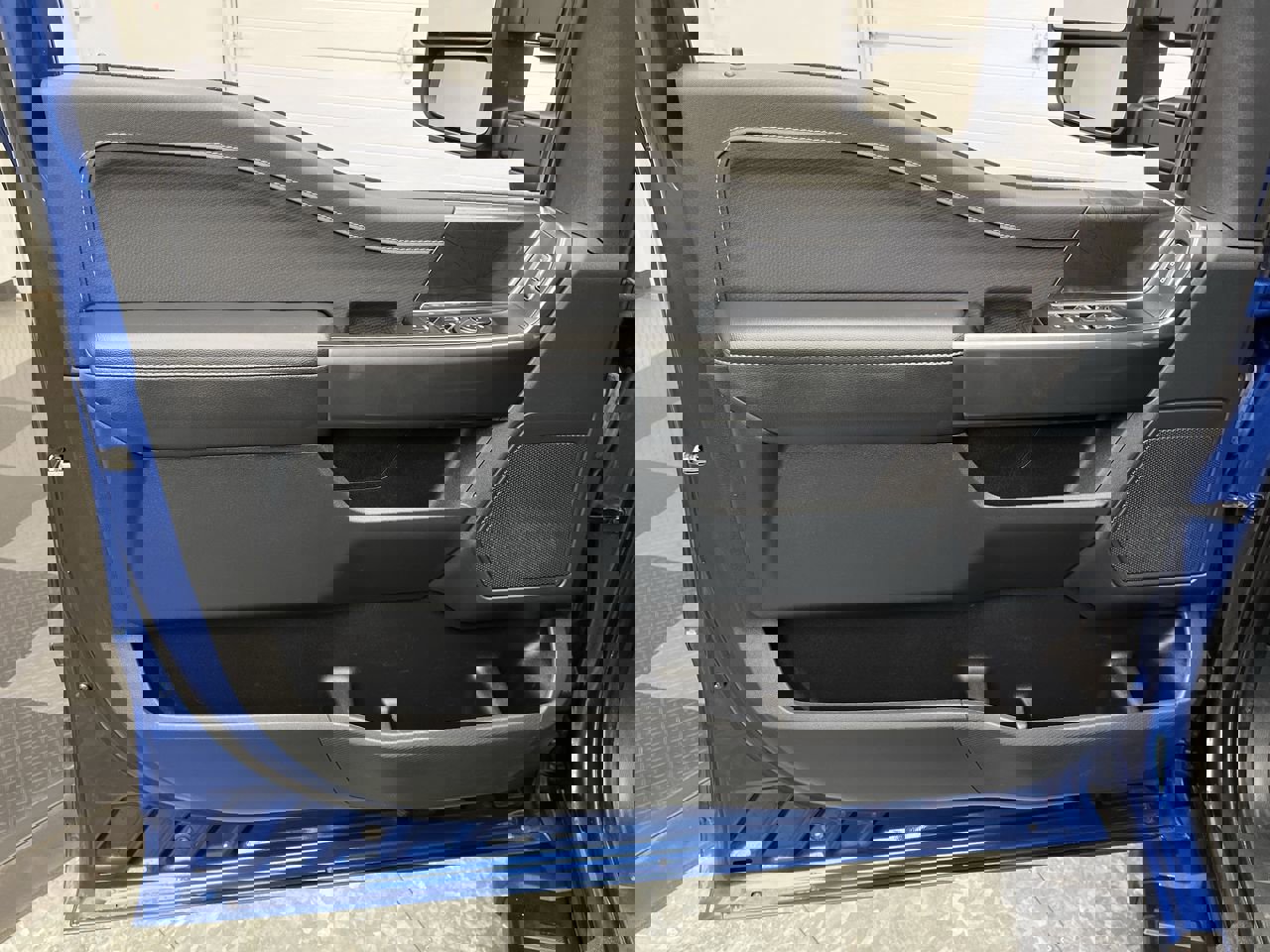 Used 2023 Ford F150 XLT w/ Equipment Group 302A High image 9