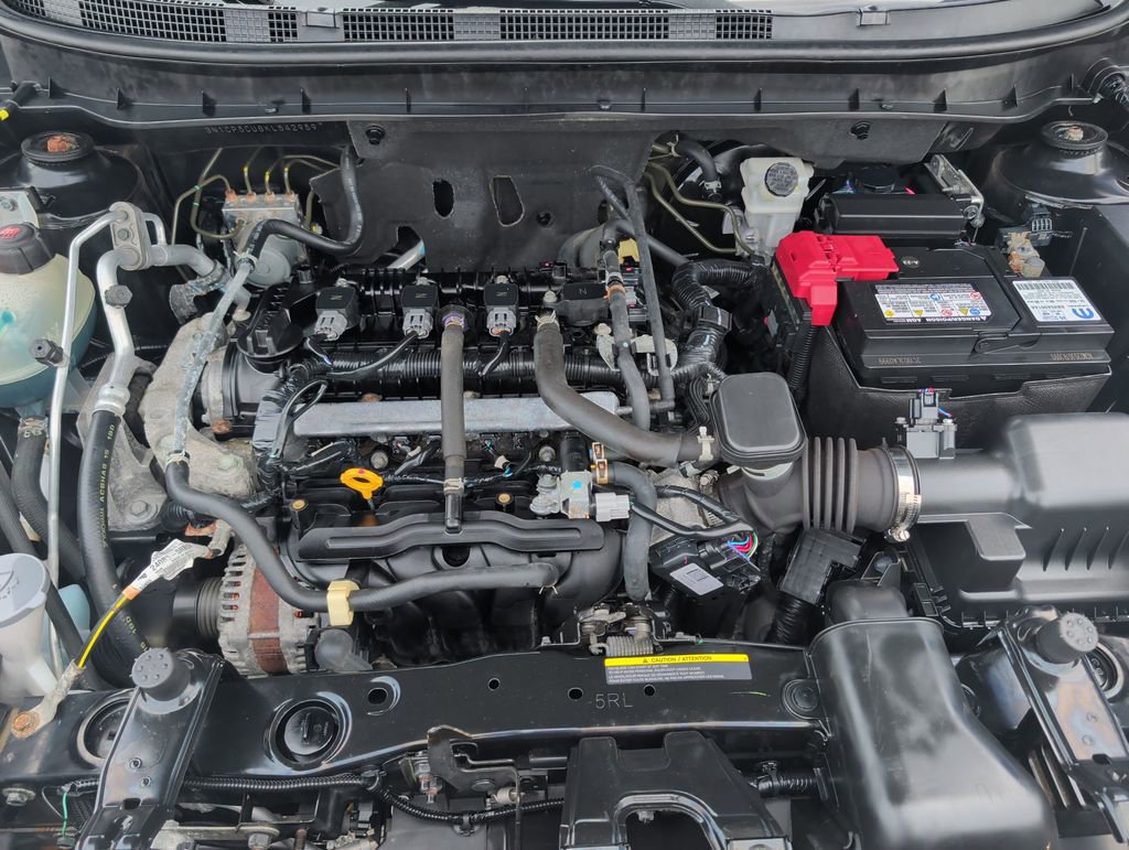 Used 2019 Nissan Kicks SR FWD image 22