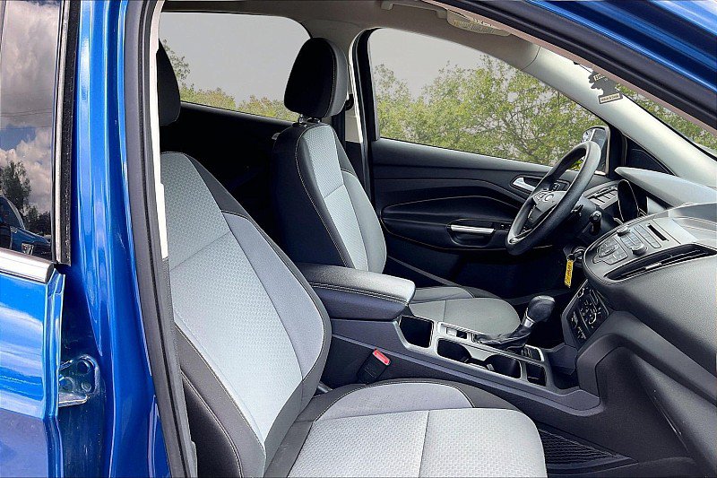 Used 2017 Ford Escape SE AWD/4WD image 28