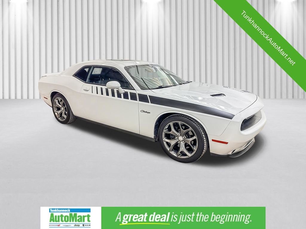 Used 2016 Dodge Challenger SXT w/ Sound Group image 1