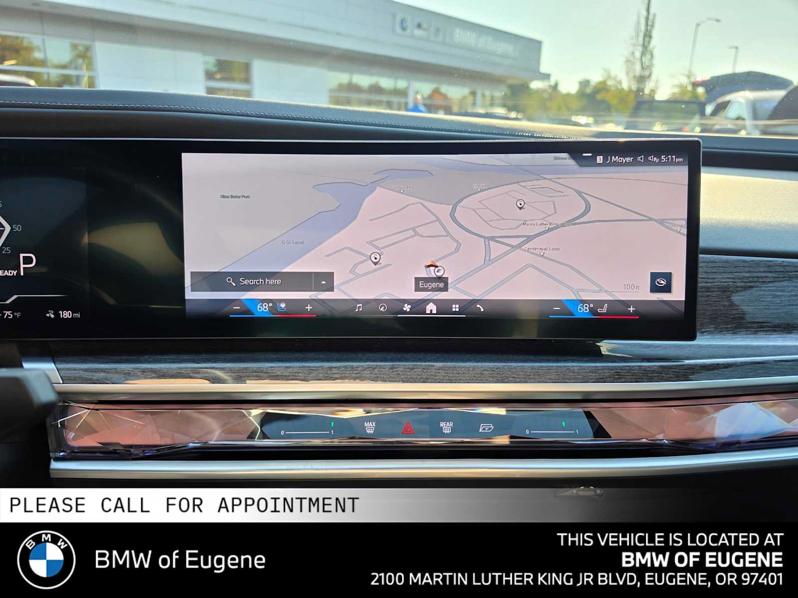 Used 2025 BMW i7 eDrive50 w/ M Sport Package RWD image 30