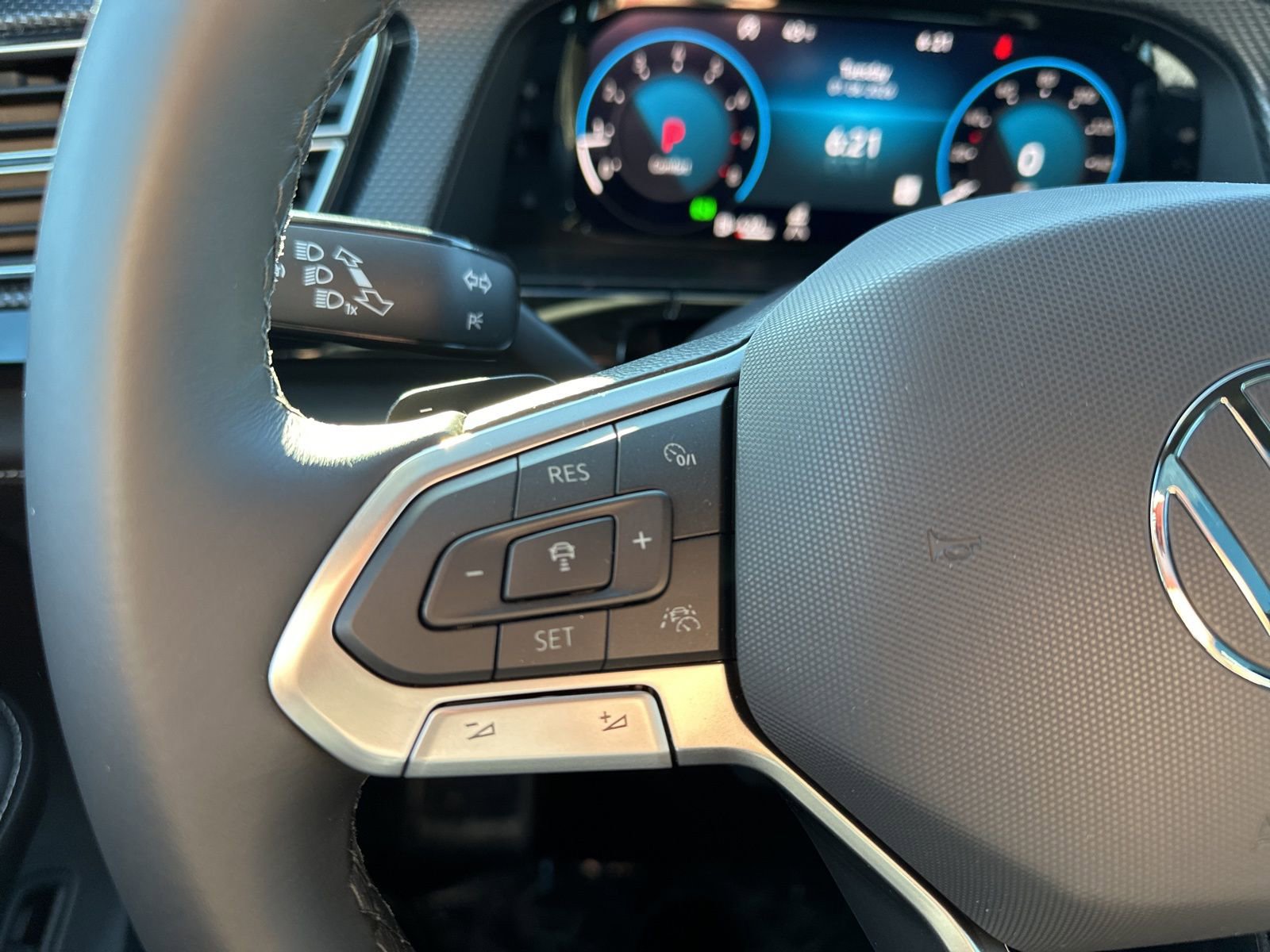 New 2026 Volkswagen Atlas Cross Sport SEL Premium R-Line image 32