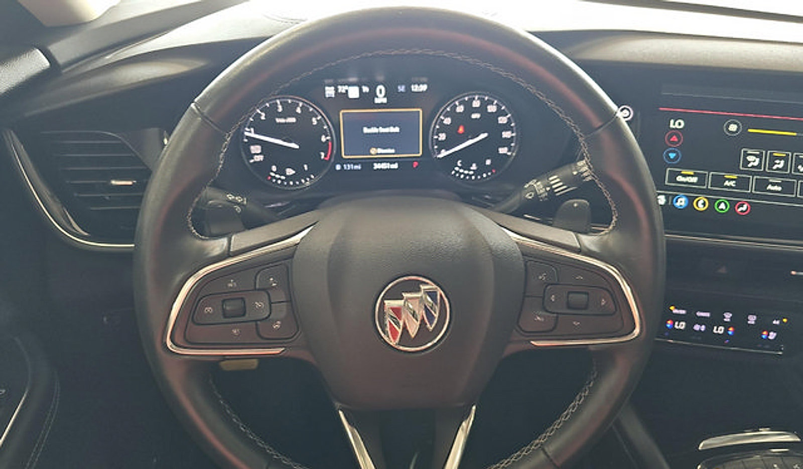 Used 2023 Buick Envision Avenir AWD/4WD image 16