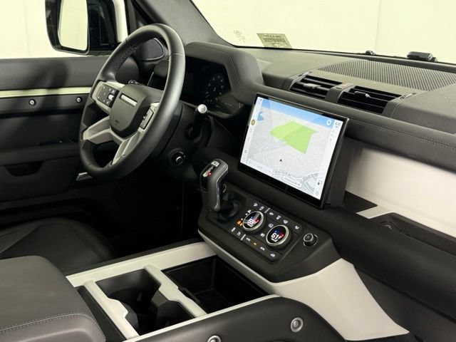 Used 2025 Land Rover Defender 110 S AWD/4WD image 35