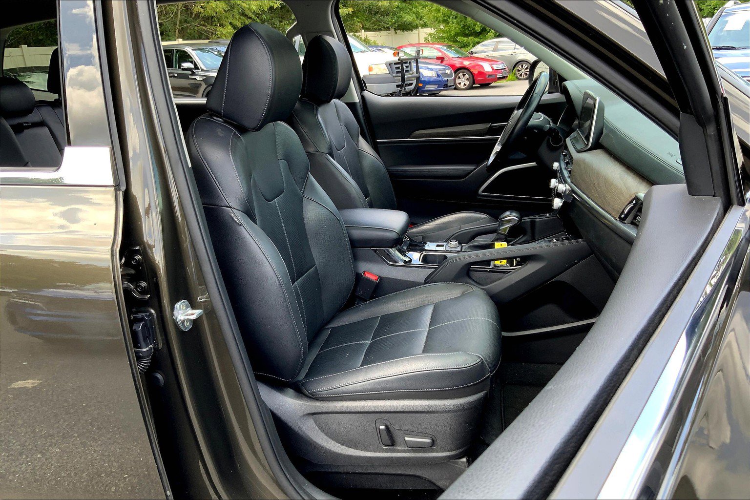Used 2022 Kia Telluride EX image 9