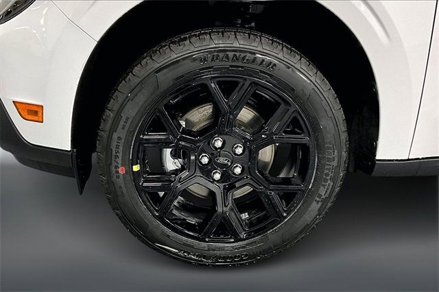 New 2026 Ford Maverick Lariat w/ Black Appearance Package image 12