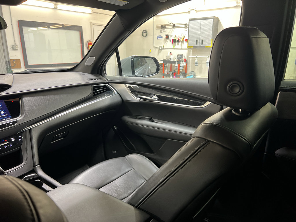 Used 2023 Cadillac XT5 Premium Luxury image 35