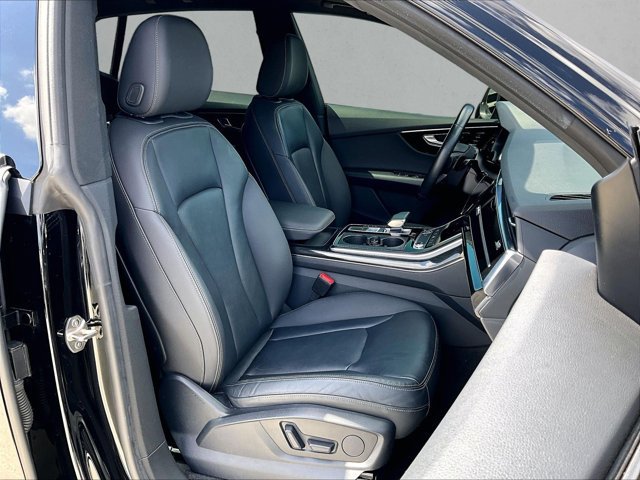 Used 2020 Audi Q8 Premium w/ Black Optic Package AWD/4WD image 9
