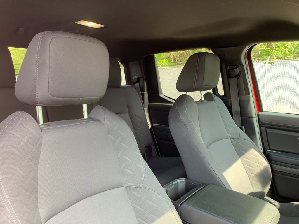 Used 2024 Toyota Tacoma SR5 AWD/4WD image 18