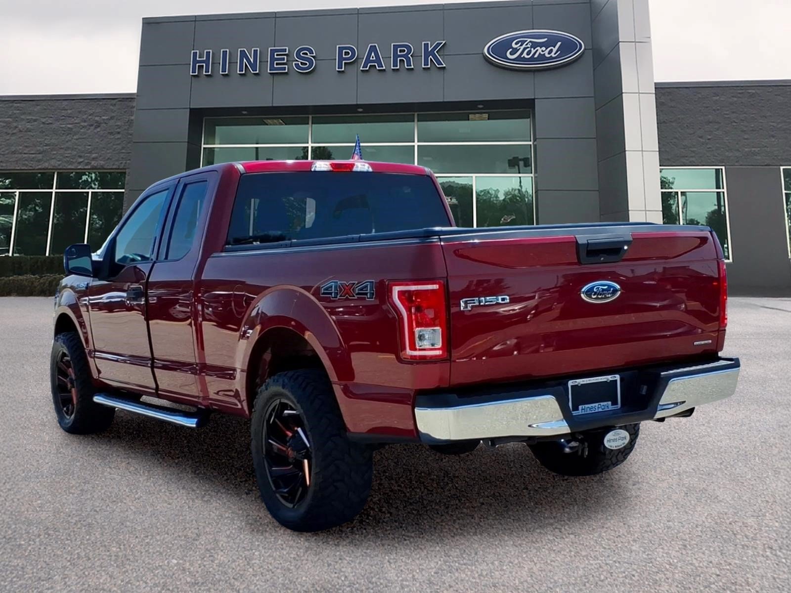 Used 2016 Ford F150 XLT w/ Equipment Group 301A Mid AWD/4WD image 5