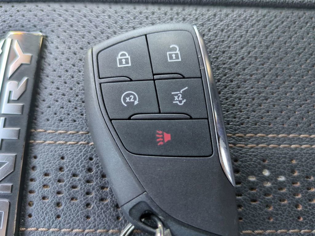 Used 2024 Chevrolet Silverado 2500 High Country w/ High Country Premium Package image 37