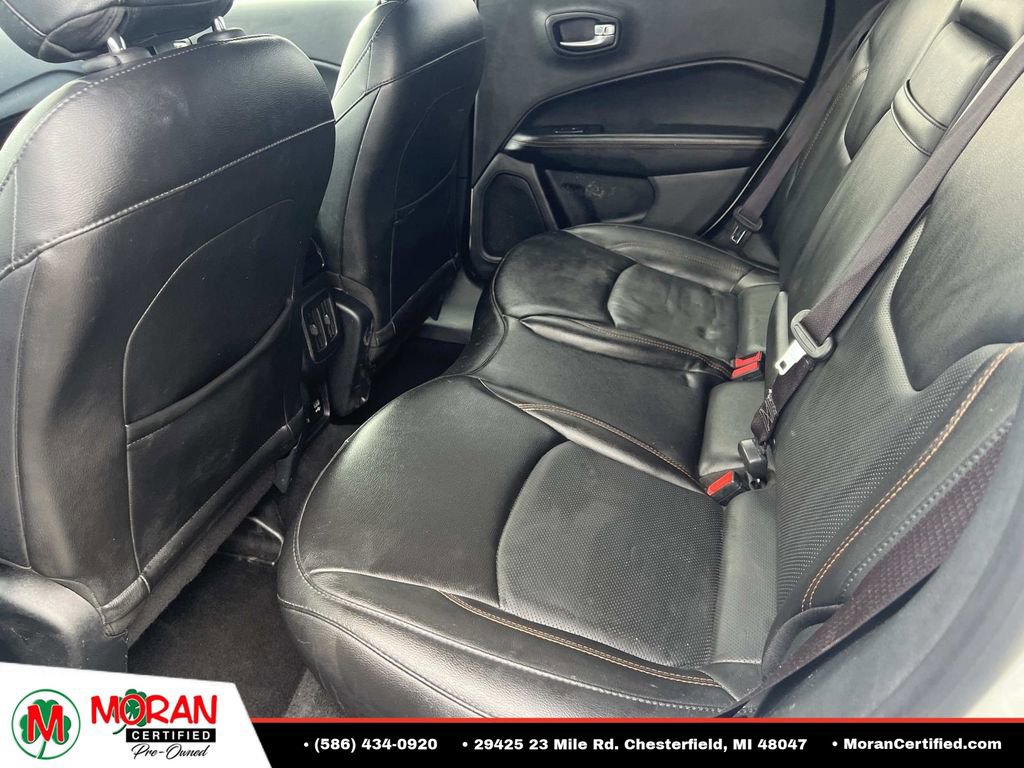 Used 2019 Jeep Compass Limited AWD/4WD image 12