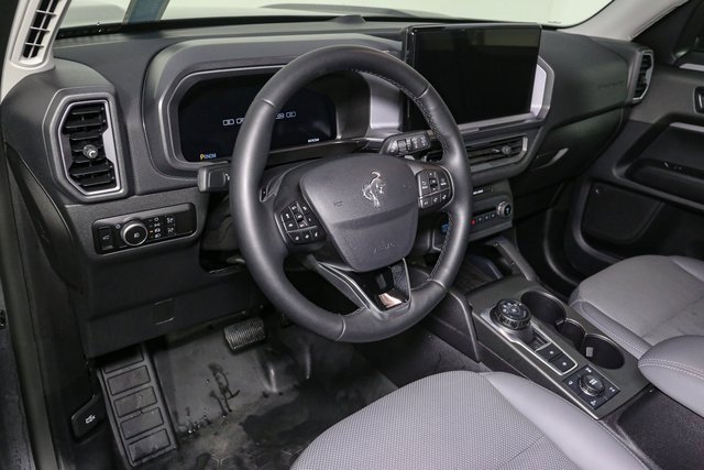 Used 2025 Ford Bronco Sport Badlands image 18