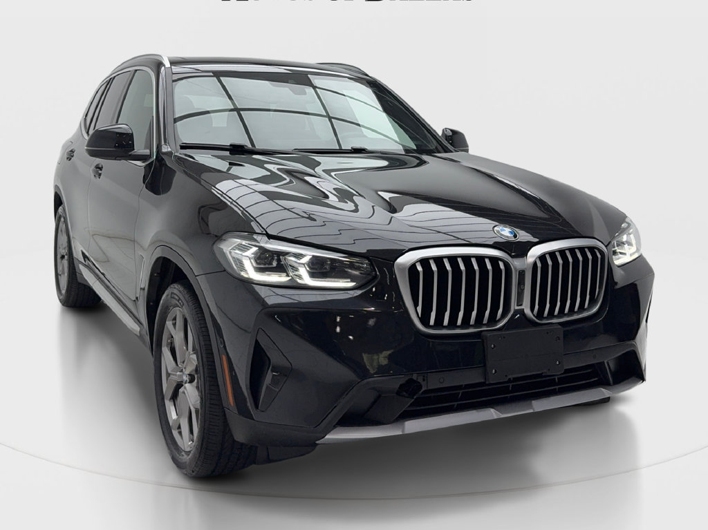 Used 2023 BMW X3 xDrive30i w/ Premium Package AWD/4WD image 3