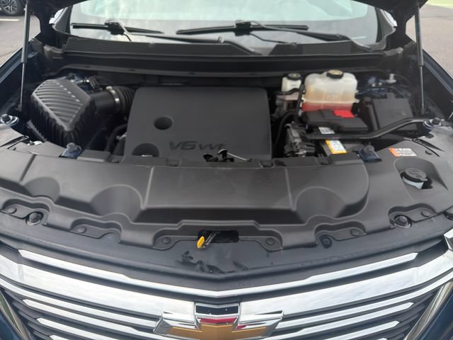 Used 2023 Chevrolet Traverse LT w/ Rear Camera Mirror Package AWD/4WD image 27