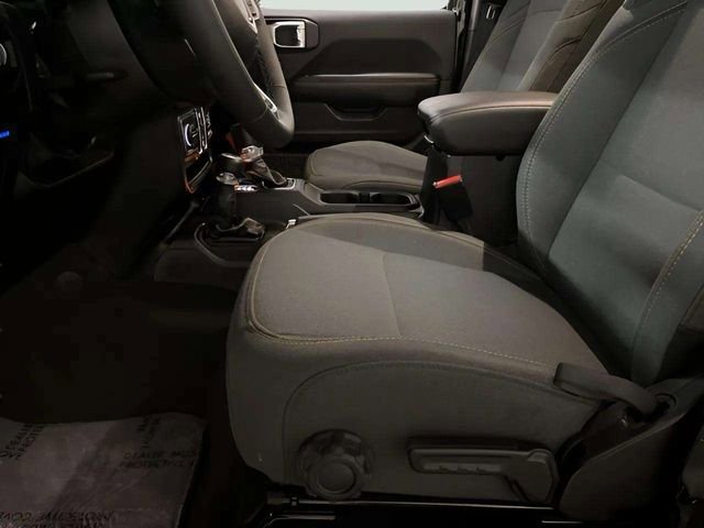 Used 2025 Jeep Wrangler Unlimited Sahara w/ Safety Group image 61