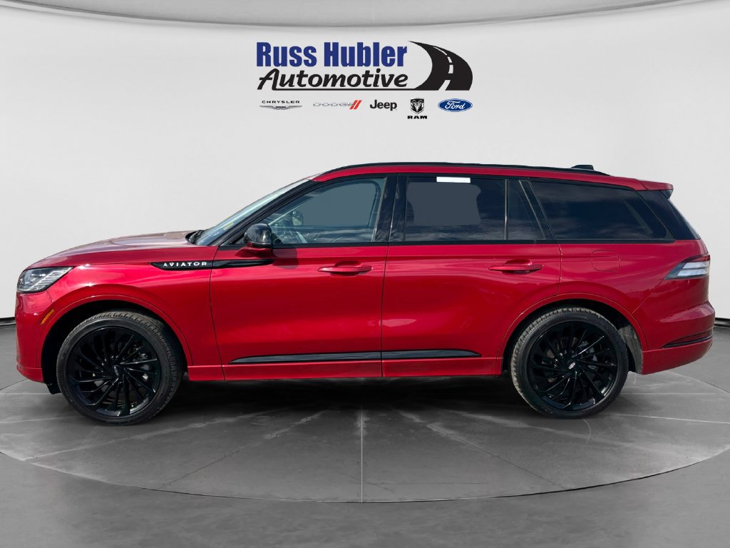 Used 2025 Lincoln Aviator Reserve w/ Equipment Group 201A AWD/4WD image 2