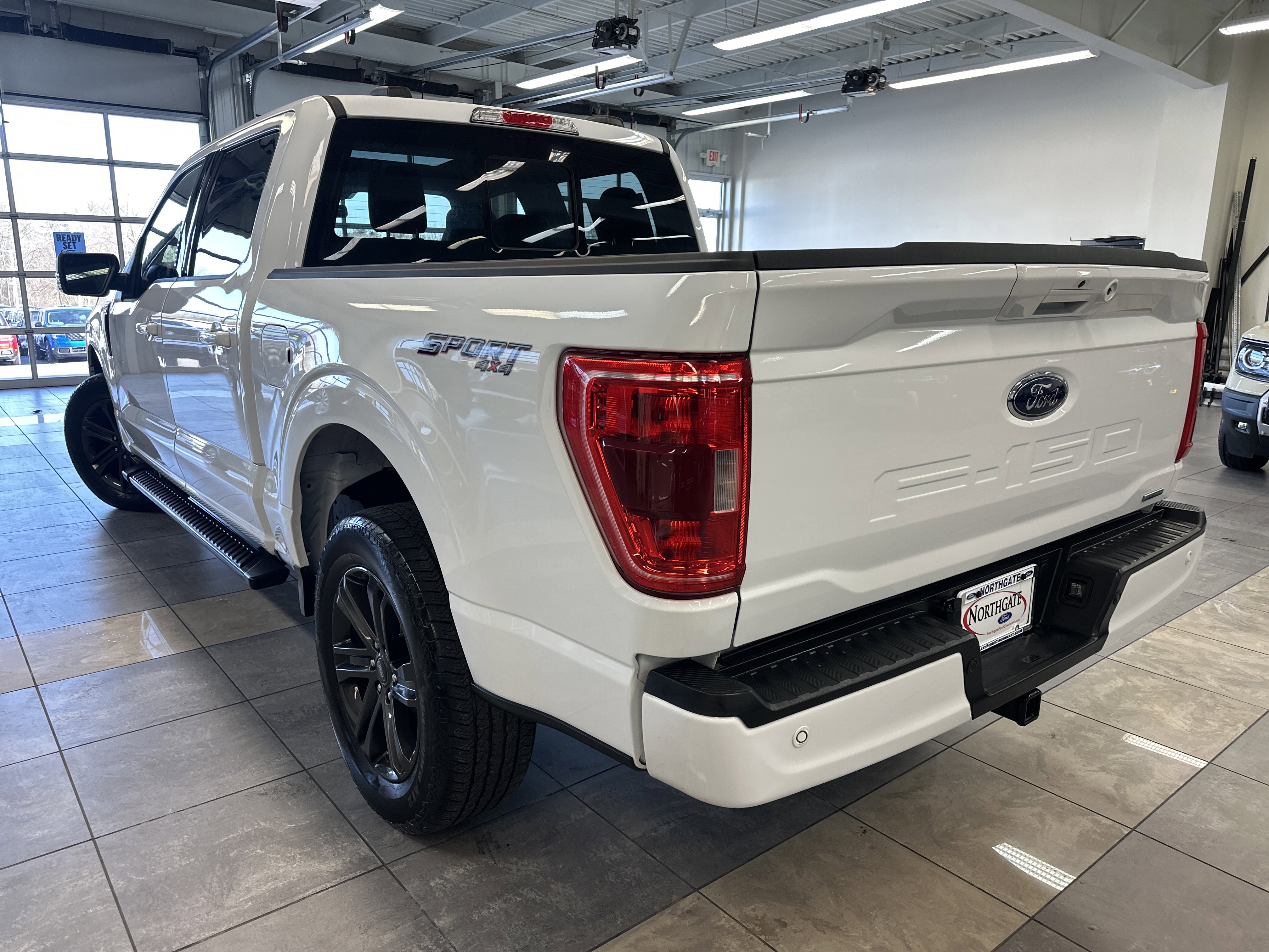 Used 2022 Ford F150 XLT w/ Equipment Group 302A High image 18