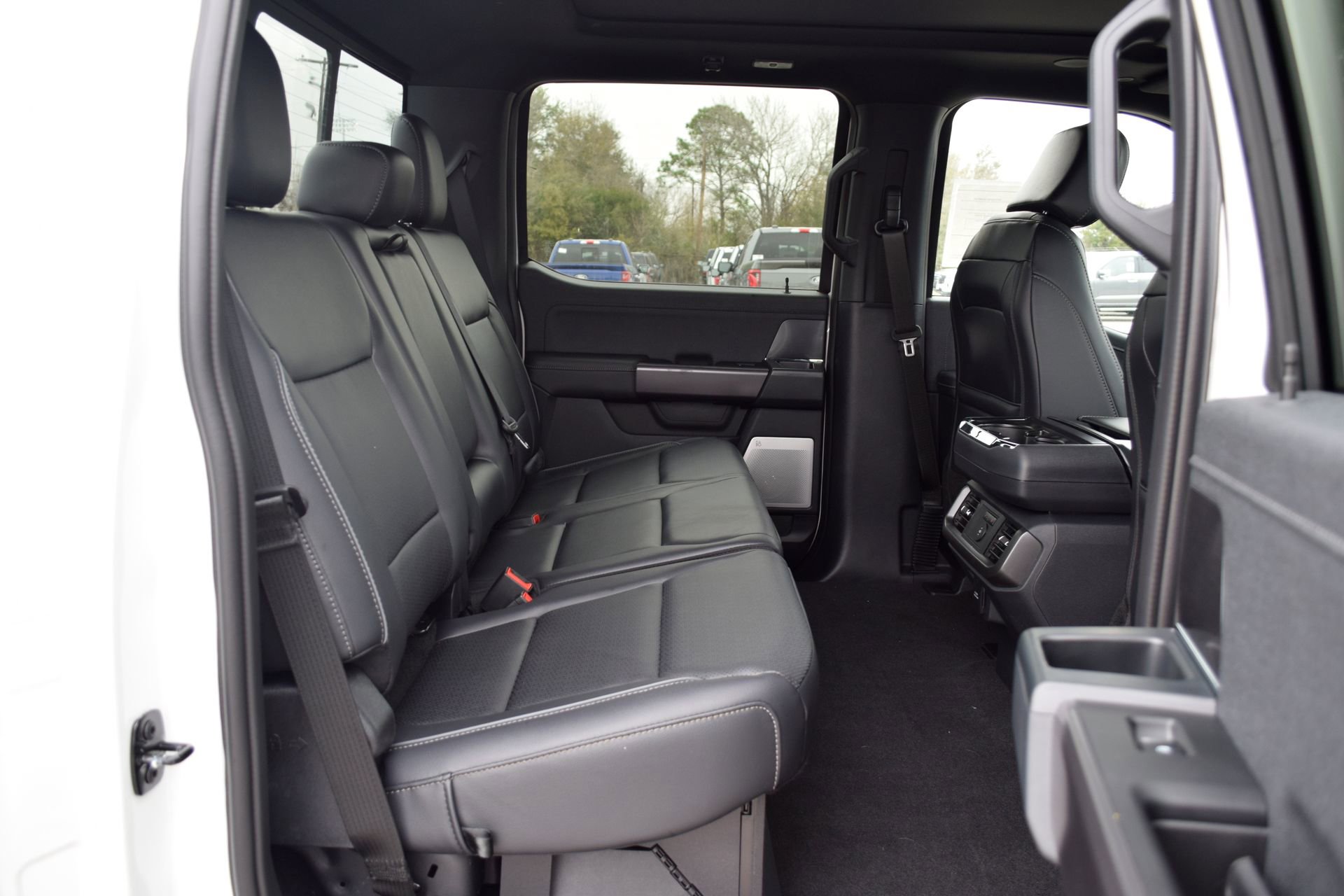 New 2026 Ford F150 Lariat w/ Equipment Group 502A High image 22