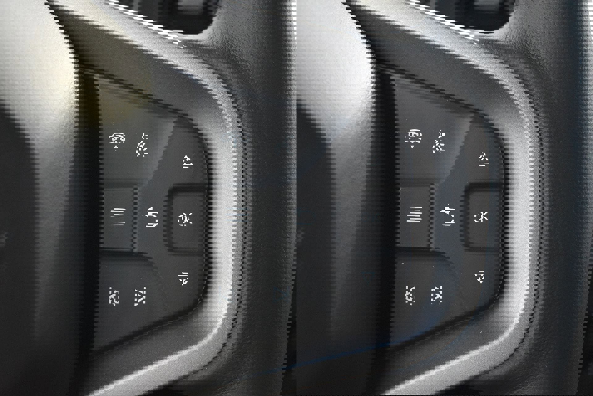 New 2025 Ford Bronco Badlands image 26