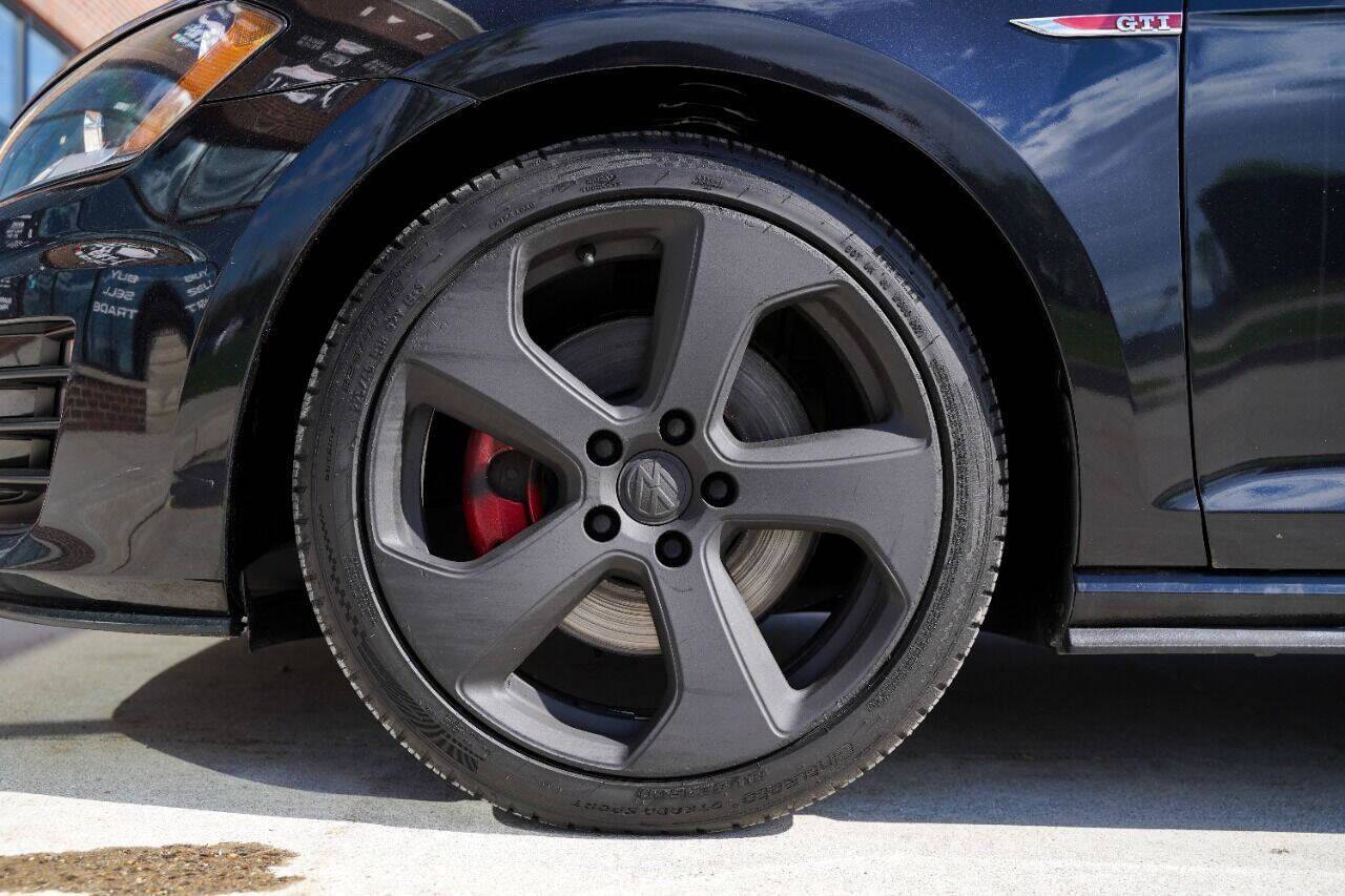 Used 2015 Volkswagen GTI S FWD image 5