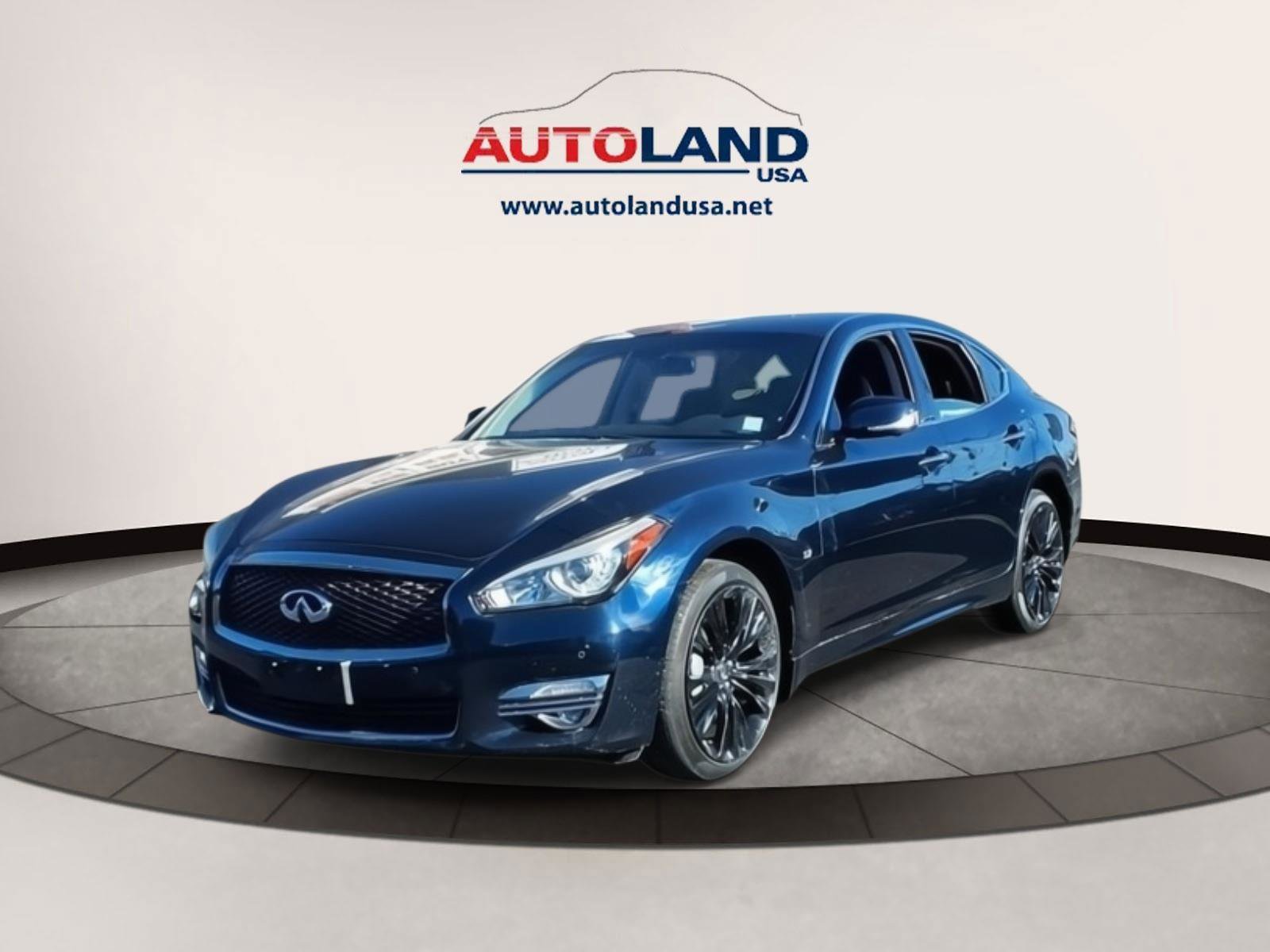 Used 2018 INFINITI Q70 Luxe