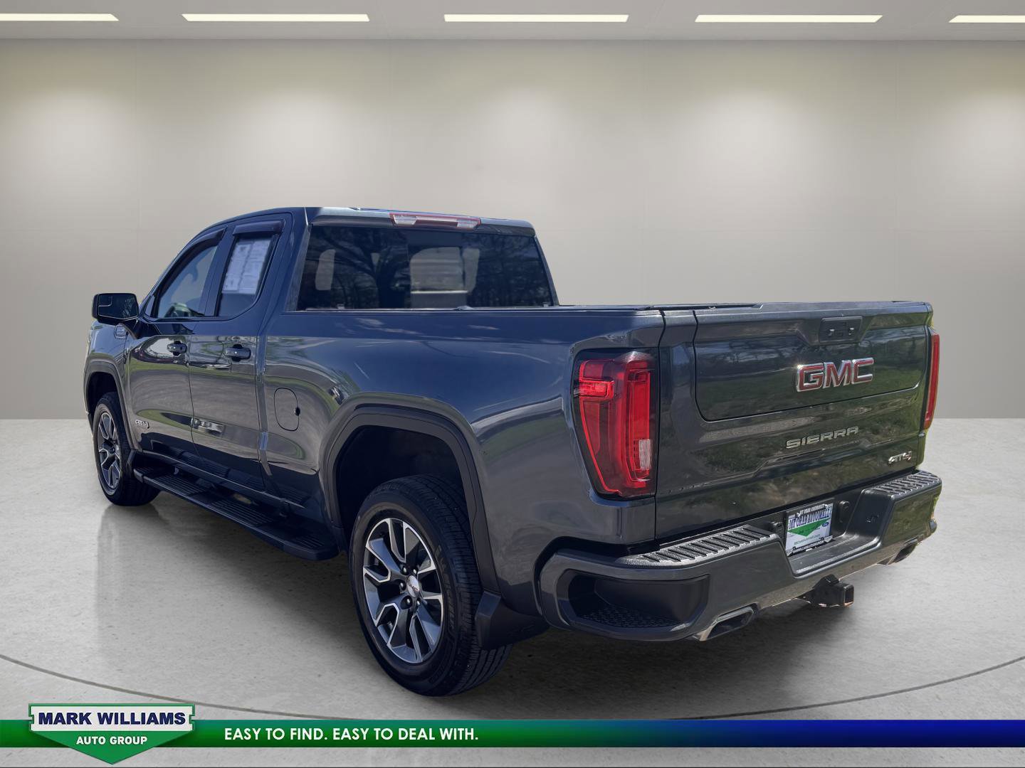 Used 2019 GMC Sierra 1500 AT4 w/ AT4 Preferred Package AWD/4WD image 5